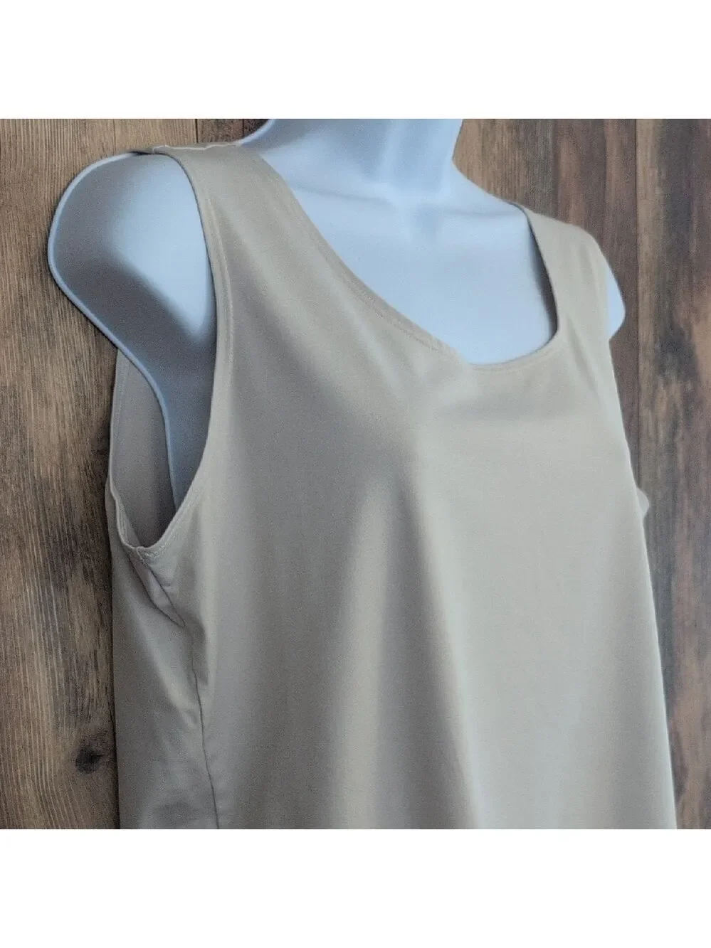 Chico's Classic Beige Stretch Camisole Tank Top 3/L               -809Y